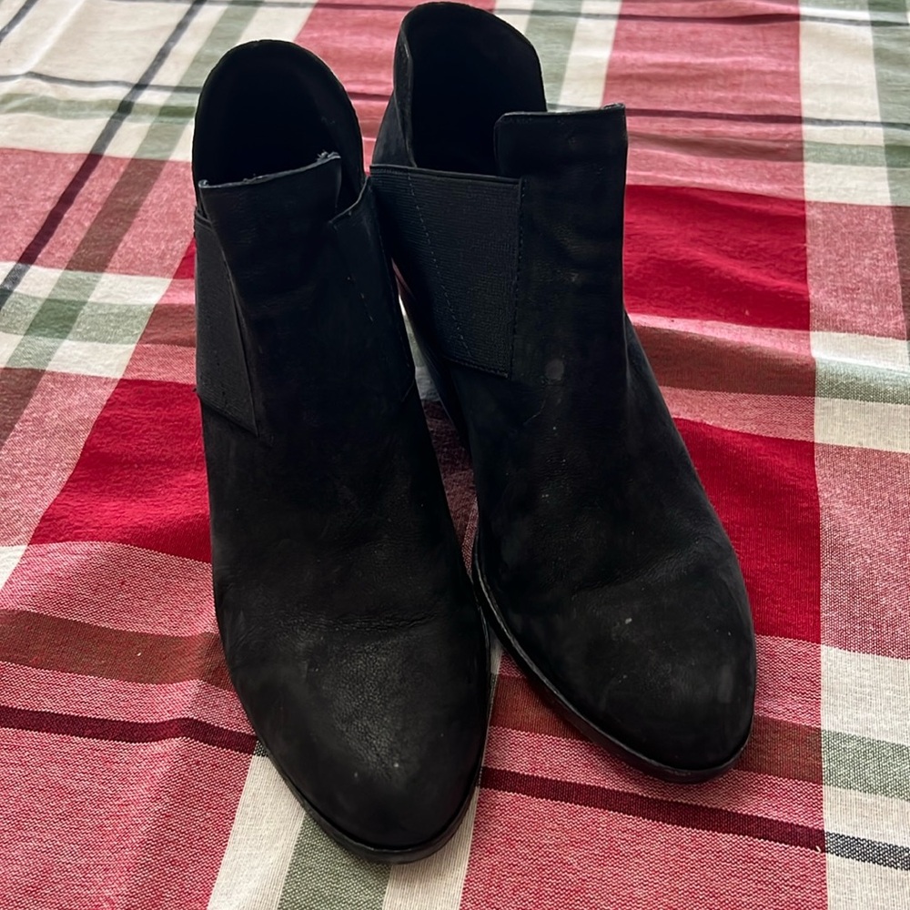 Eileen Fisher black bootie